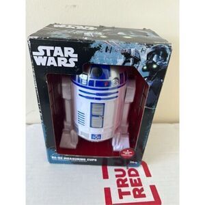 ThinkGeek Star Wars R2-D2 Measuring Cup Set Body Built from 4 Measuring Cups